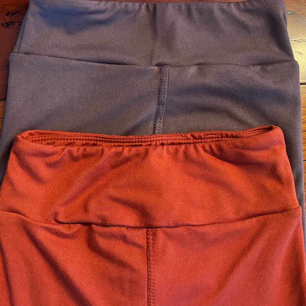 Girls Lularoe leggings (2)